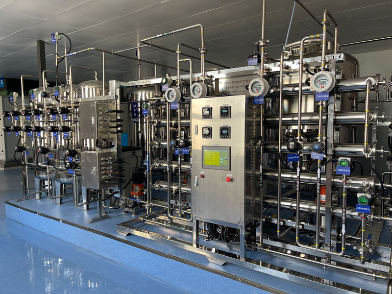 本溪藥廠1噸自動化焊接雙級反滲透-(1)